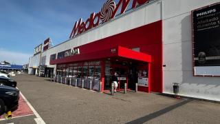 Un cliente accede al establecimiento asaltado horas después del suceso, ocurrido a las once de la mañana.