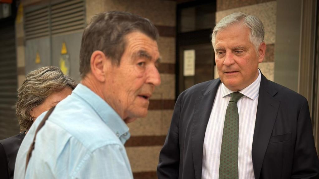 Emilio Calatayud y el alcalde de Ciudad Real, Paco Cañizares. Foto: Ayuntamiento.