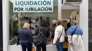 Exterior de la zapatería.