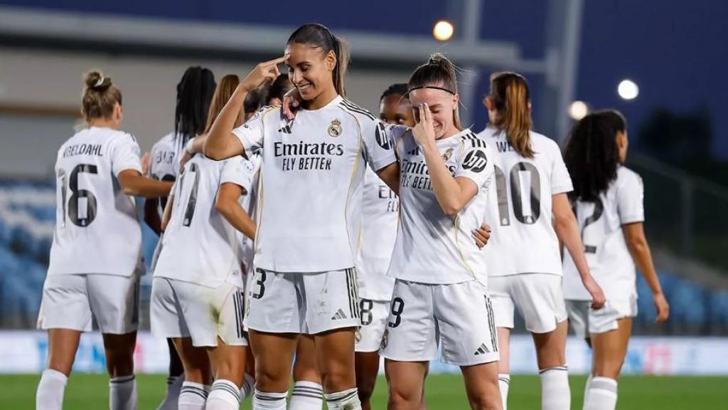 Maëlle Lakrar celebra un gol con el Real Madrid femenino en la temporada 2025/2026.