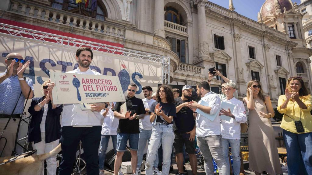Carlos Grifo, al frente de Quinqué, uno de los ganadores del concurso 'Arrocero del Futuro'.