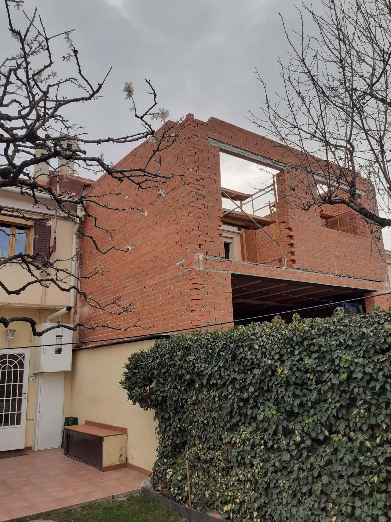 Imágenes actuales de la Colonia del Tercio y Terol, en Carabanchel.