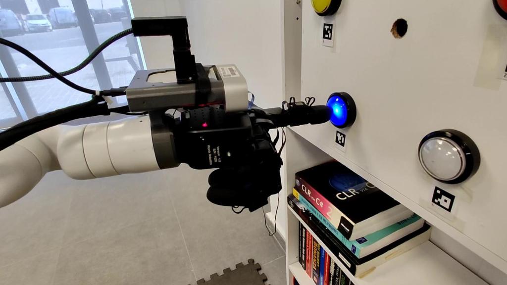 El brazo robótico de Plain Concepts.