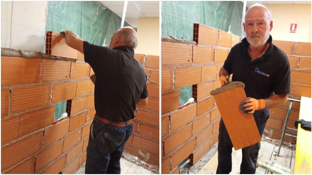 José María, albañil, durante su jornada de trabajo.