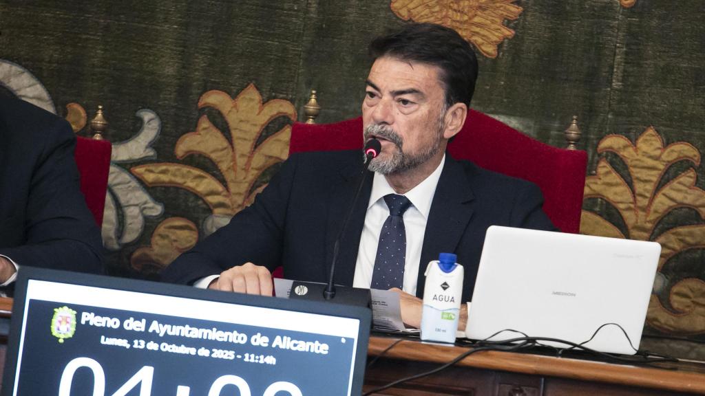 El alcalde Luis Barcala en el debate del estado de la ciudad este lunes.