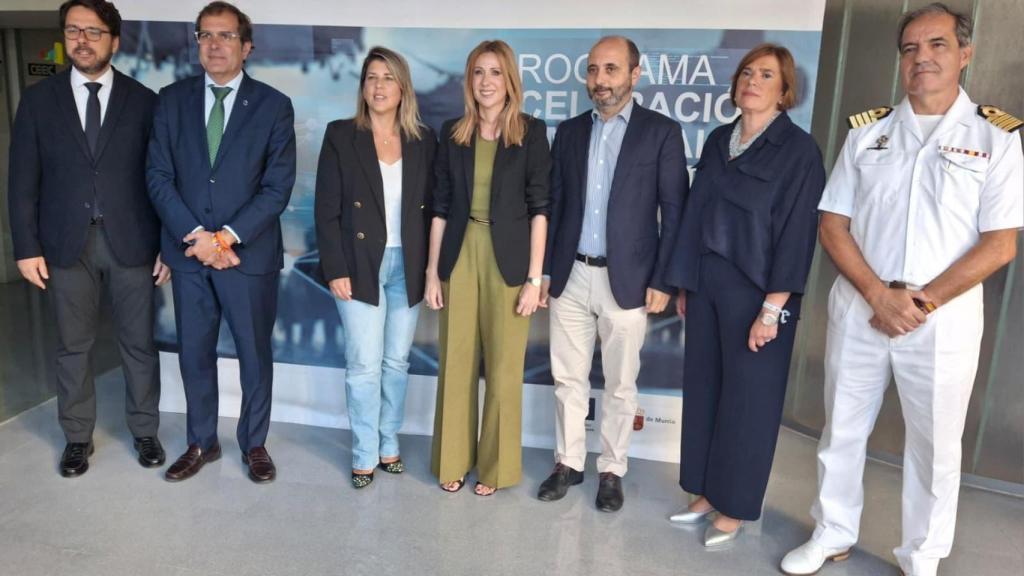 La consejera de Empresa, Empleo y Economía Social, Marisa López Aragón, junto a la alcaldesa de Cartagena, Noelia Arroyo, en la presentación de la segunda edición del programa.