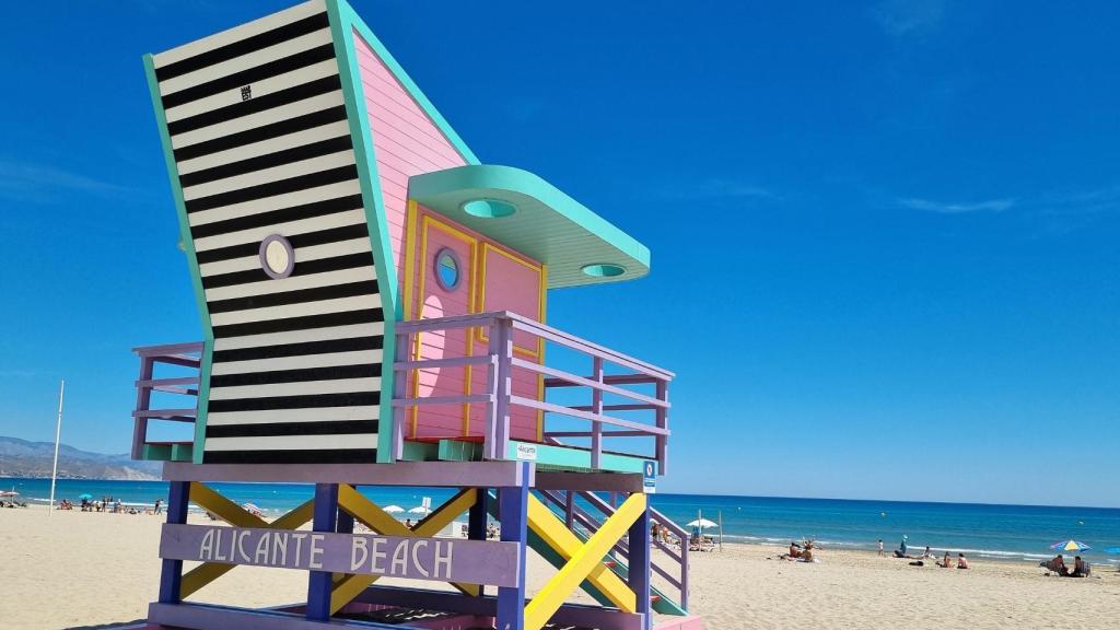 La playa de San Juan, Alicante.