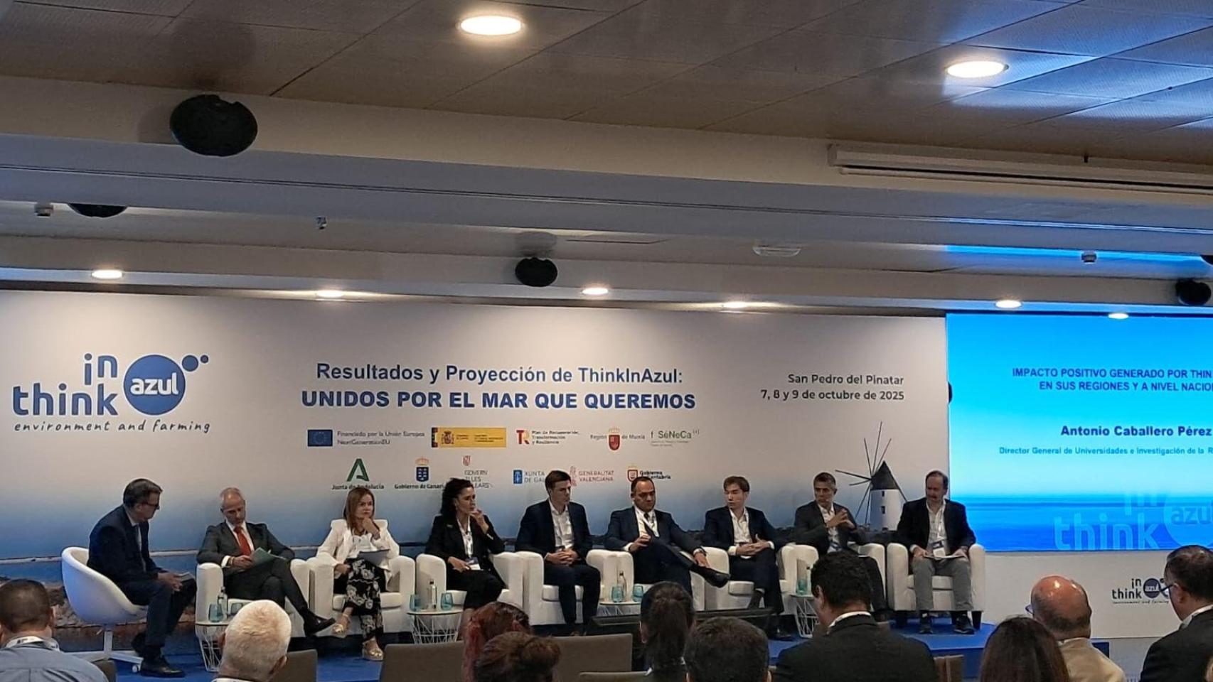 Acto de clausura del programa ThinkInAzul.