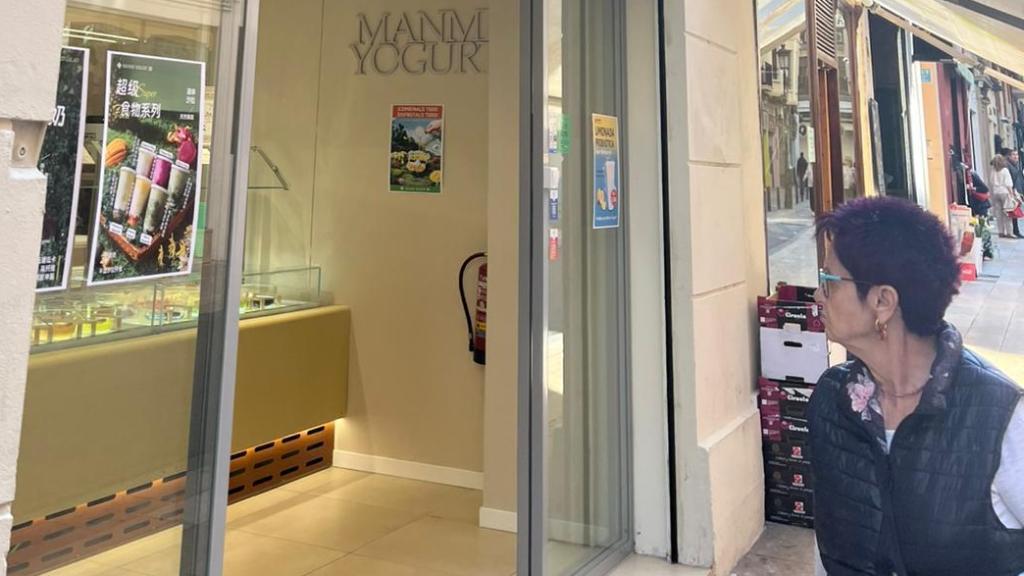 Manmi Yogurt, tienda de yogures chinos en el centro de Zaragoza.