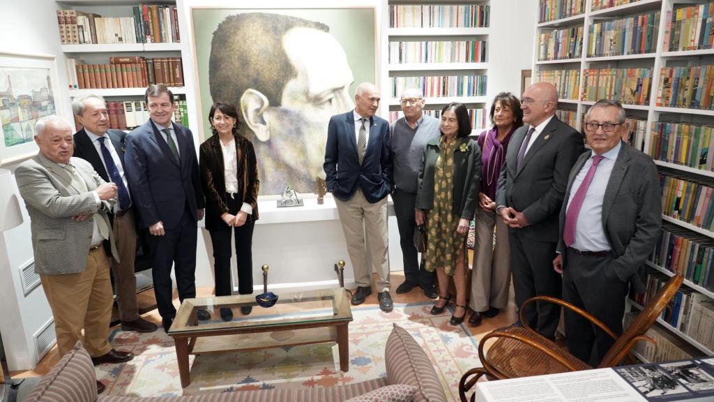 El presidente de la Junta de Castilla y León, Alfonso Fernández Mañueco, y el alcalde de Valladolid, Jesús Julio Carnero, asisten a la inauguración de la Casa Delibes