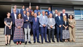 Fotografía de cargos públicos y académicos en el CITEEC de la UDC de A Coruña.