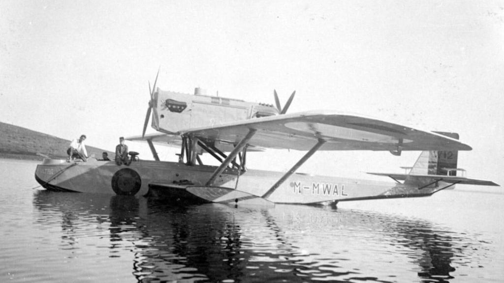 El modelo empleado en el famoso vuelo de 1926 del Plus Utra, fue una versión modificada del Dornier Do J Wal militar.