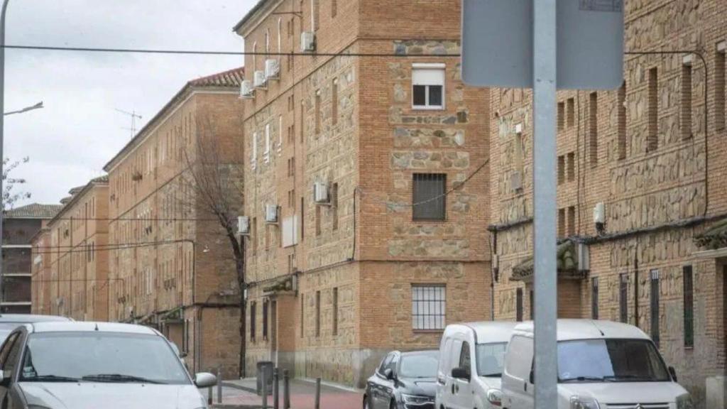 Las viviendas de Corea, muchas de ellas de escasos 40 metros sin ascensores y escaleras estrechas.