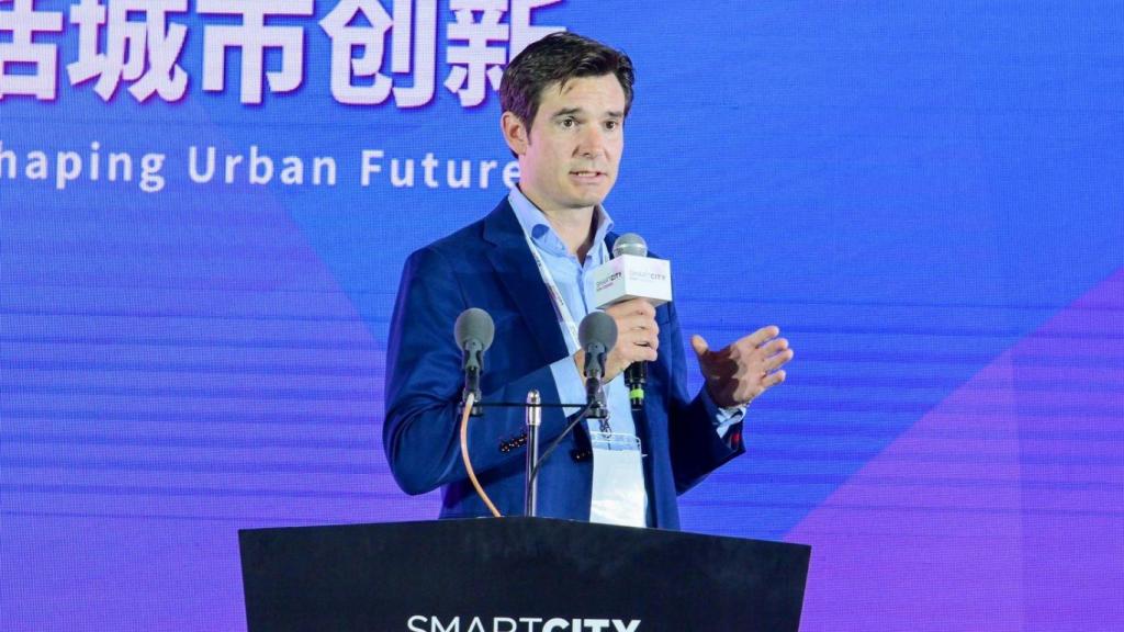 Santiago Rubio,  consejero del grupo Zeumat.