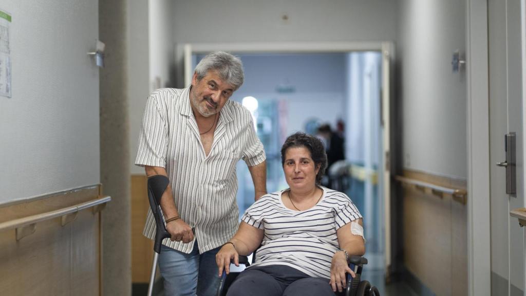 Rocío y José en la planta de cuidados paliativos del Hospital Fundación San José.