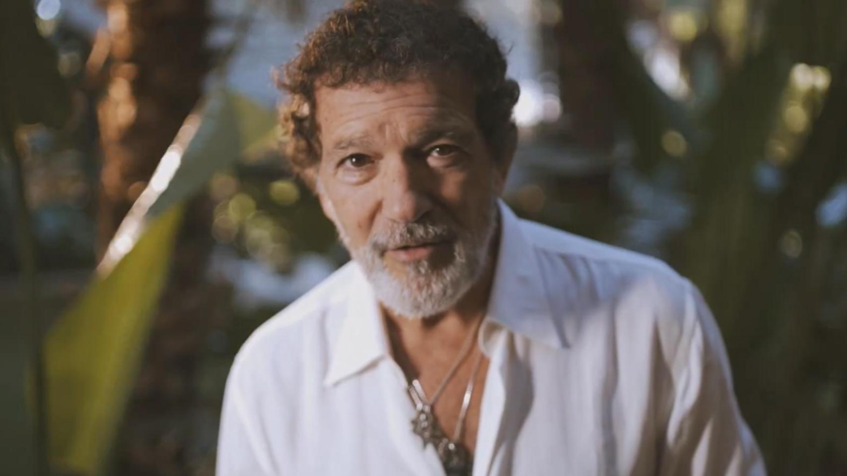 Antonio Banderas anuncia la vuelta de Jenni Hermoso con la Selección Española en Málaga