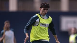 Izan Merino durante un entrenamiento con el Málaga CF