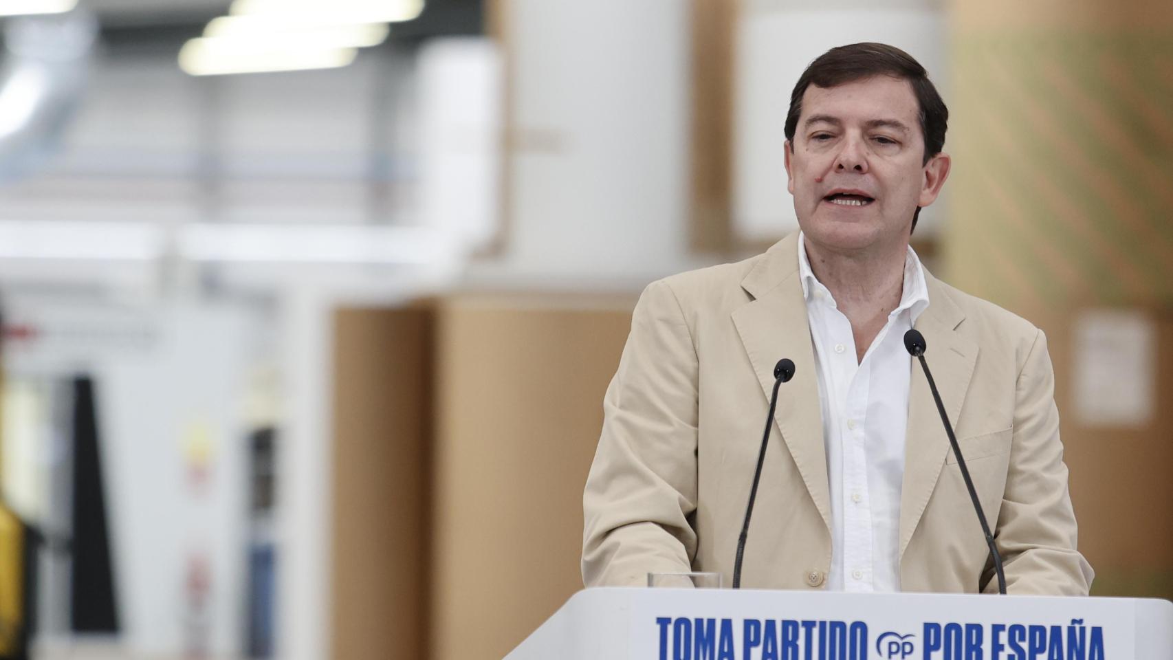 El presidente de la Junta y del PP de Castilla y León, Alfonso Fernández Mañueco, durante su intervención en Soria, este sábado