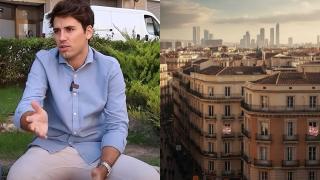 Juan Carlos y un viviendas en alquiler generadas con IA.