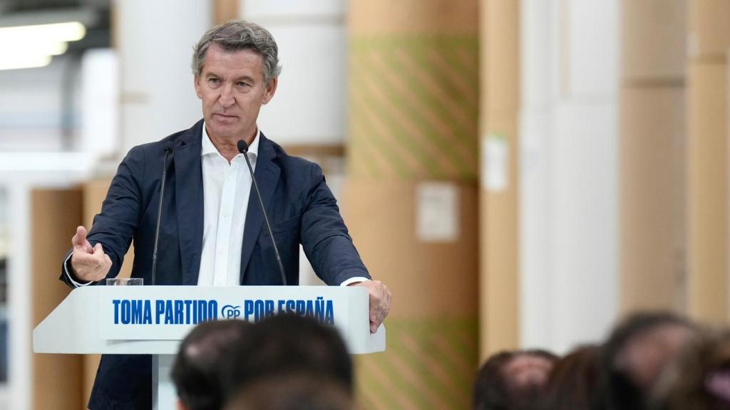 El líder del PP, Alberto Núñez Feijóo, este sábado en Soria durante la presentación de su plan integral para los autónomos.