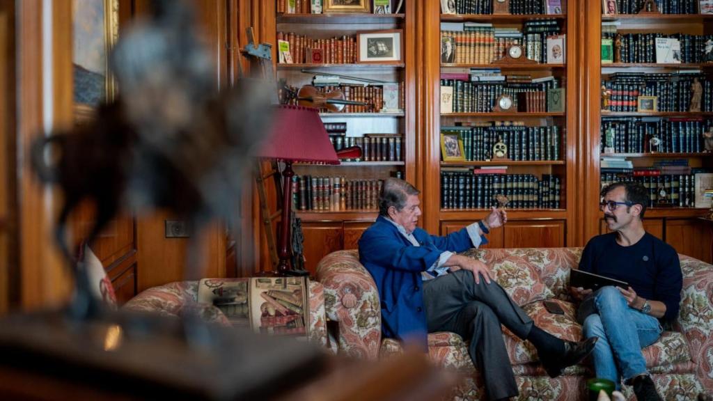 Fedeico Trillo, autor de 'Memorias de anteayer', entrevistado por Alberto D. Prieto, subdirector de EL ESPAÑOL.