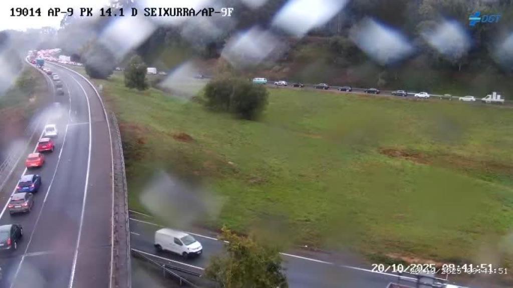 Retenciones en la AP-9 en el kilómetro 14.