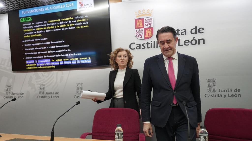 El consejero de Medio Ambiente, Vivienda y Ordenación del Territorio, Juan Carlos Suárez-Quiñones, durante la presentación de las ayudas al alquiler de la Junta, este lunes