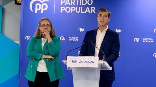 Maricarmen Lázaro y Ramón Celma, este lunes en la sede del PP-Aragón.