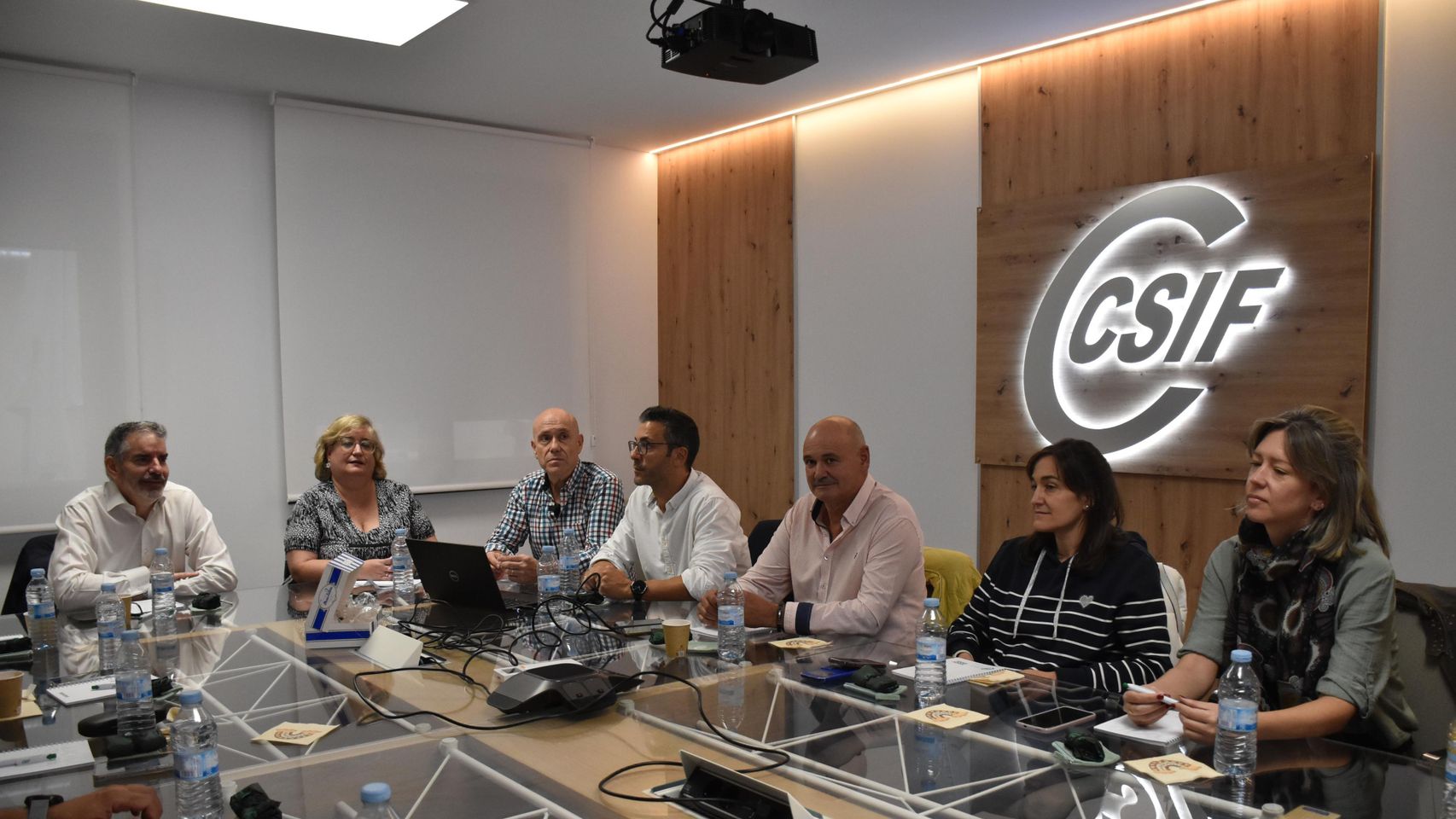 CSIF amenaza con una huelga general de los funcionarios públicos si el ...