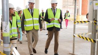 El presidente de la Generalitat, Carlos Mazón, y el alcalde de Alicante, Luis Barcala, visitan las obras.