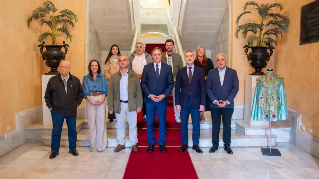 Imagen del jurado del premio taurino de Salamanca bajo la presidencia de Carlos García Carbayo