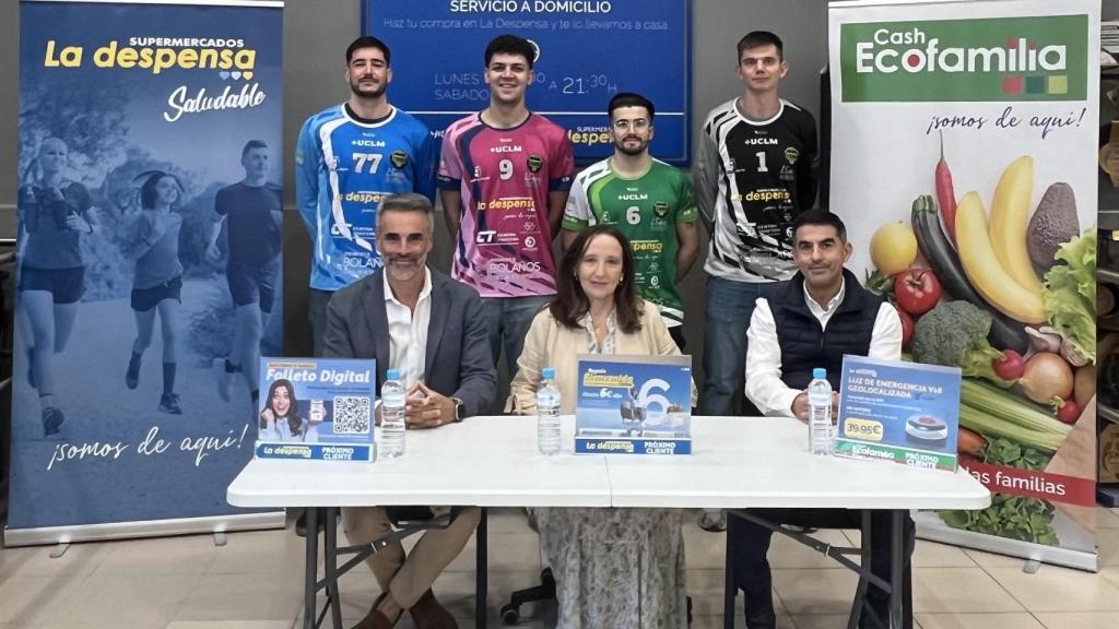 Renovación del acuerdo entre la Despensa Supermercados y Ecofamilia con el Club Balonmano Bolaños de Calatrava.