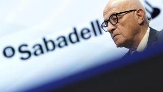 - El presidente del Banc Sabadell, Josep Oliu, durante la segunda jornada del foro internacional World in Progress, que se celebra en Barcelona