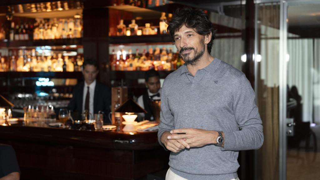 Andrés Velencoso en la presentación en Forbes House.