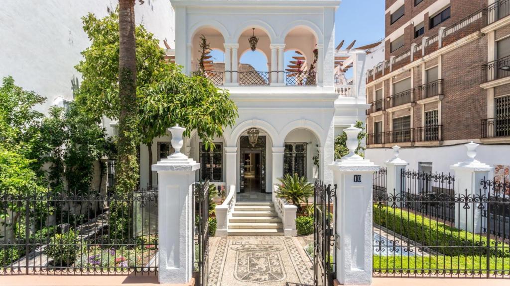 El exterior del palacete.