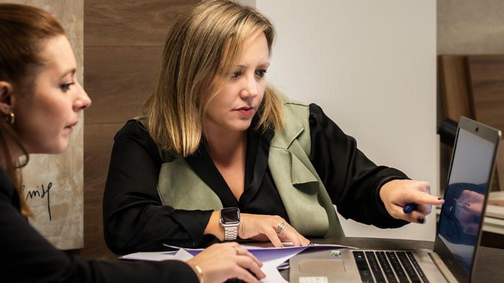 Laura, arquitecta con 19 años de experiencia. Lagom