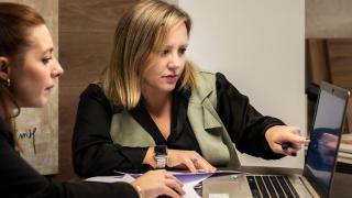 Laura, arquitecta con 19 años de experiencia. Lagom