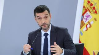 Pablo Bustinduy (ministro de Derechos Sociales ) en la rueda de prensa posterior al Consejo de Ministros.