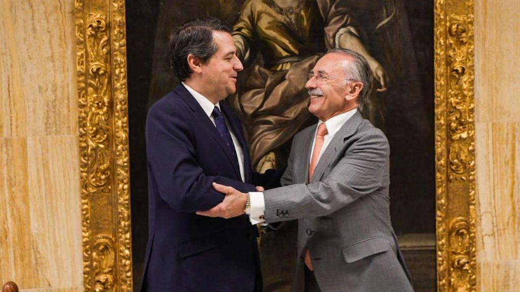 José María Bellido, alcalde de Córdoba, y Luis Furnells, presidente de Grupo Oesía.