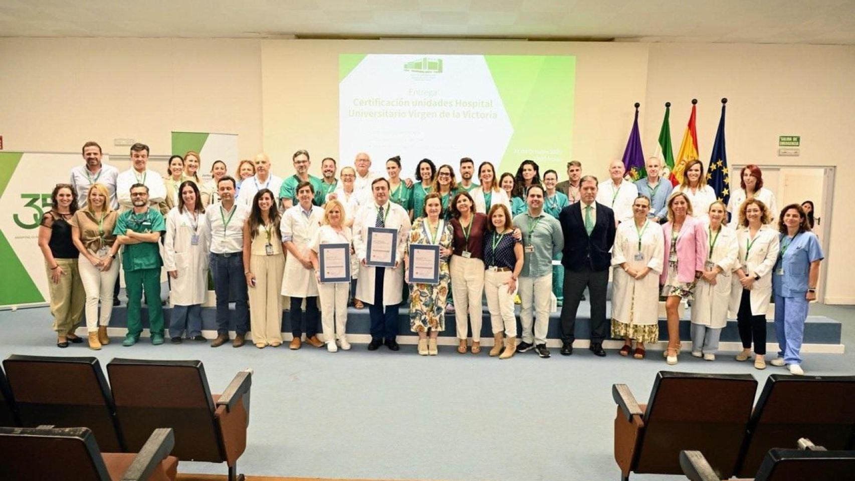 Foto familia de las acreditaciones de calidad de este mes de octubre de la ACSA.