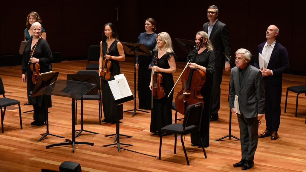 Paul Hillier con Theatre of Voices y el Cuarteto de la Sinfónica de la Radio Danesa. Foto: Rafa Martín