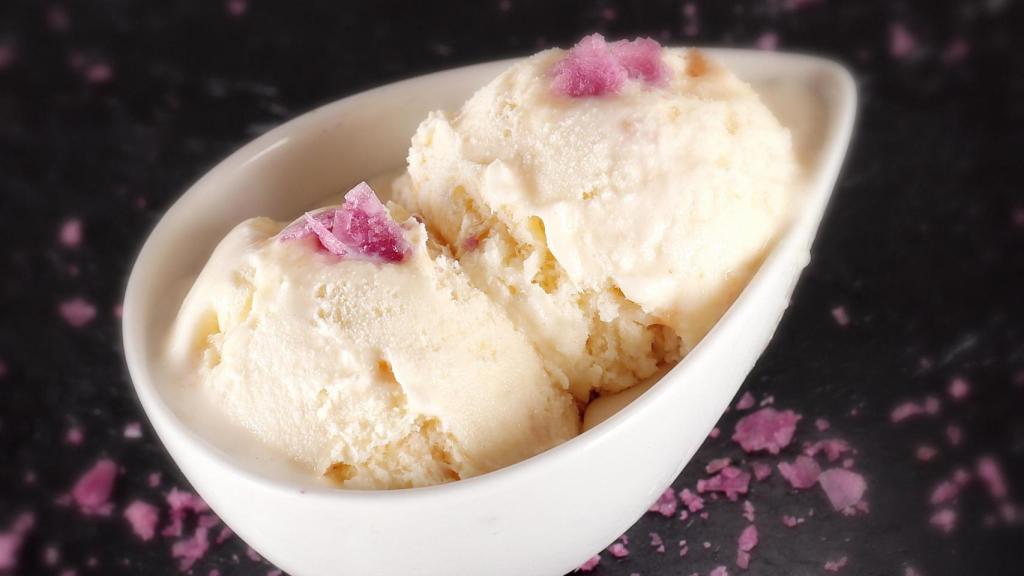 Helado con sal de garnacha.