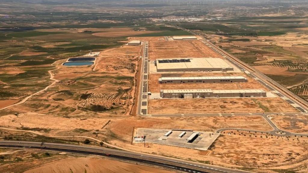 Vista aérea actual del complejo industrial y logístico de BonÀrea en Épila
