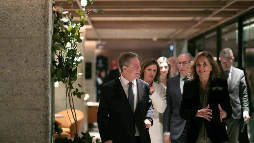 Coloquio desayuno informativo.