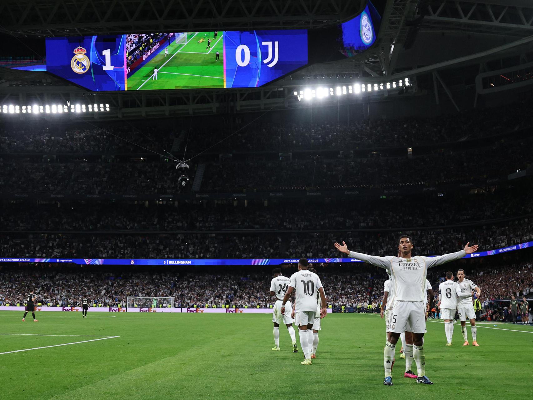 Jude Bellingham celebra el gol de la victoria del Real Madrid ante la Juventus