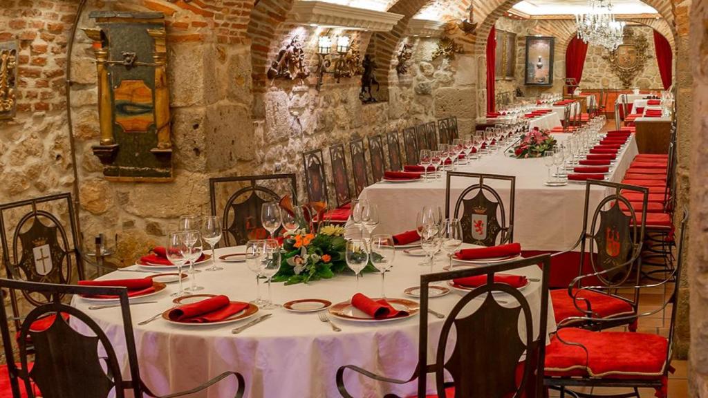 Uno de los salones de La Parrilla de San Lorenzo, en Valladolid.