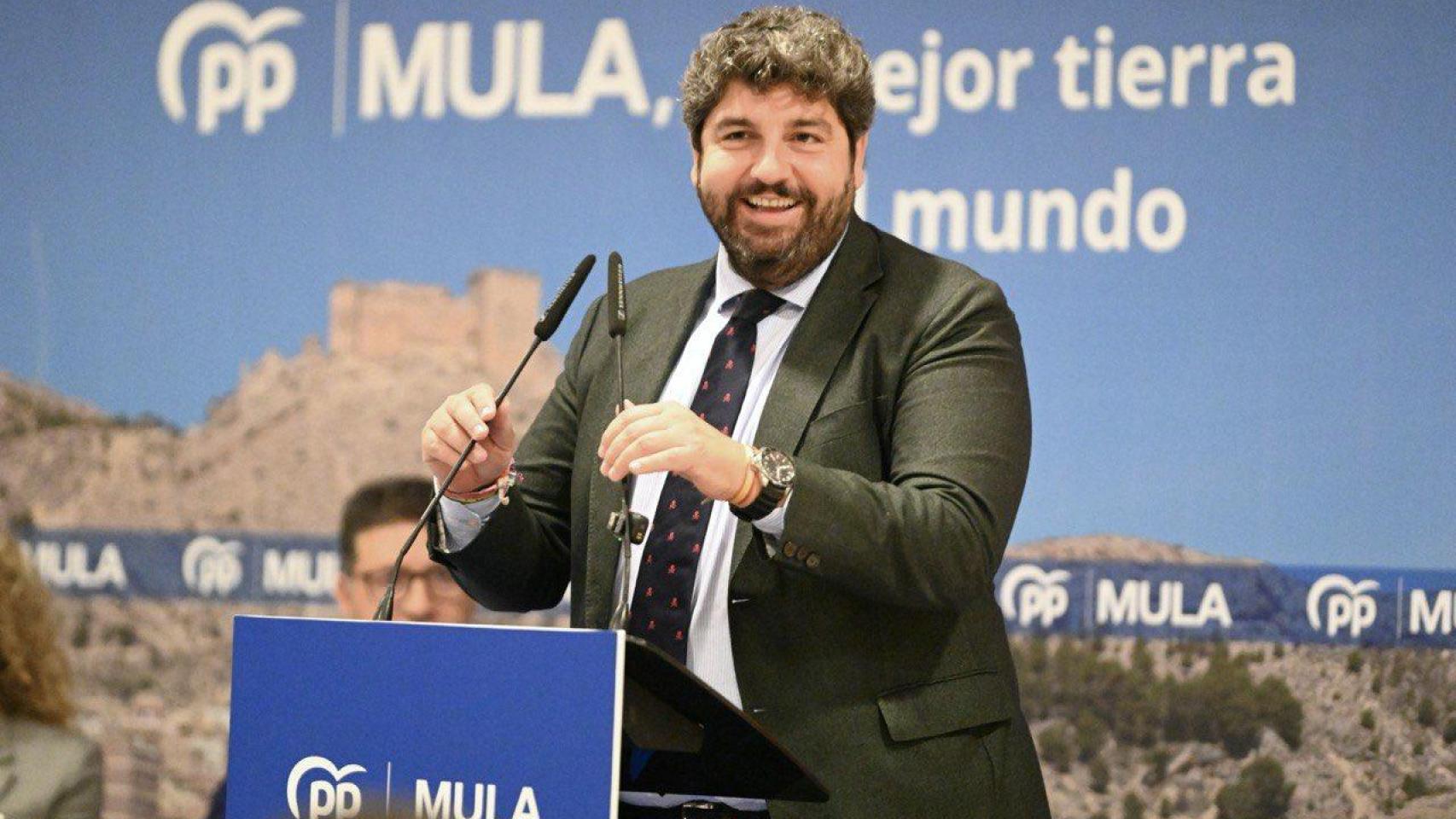 López Miras, este miércoles por la noche, en la clausura del congreso del PP en Mula.