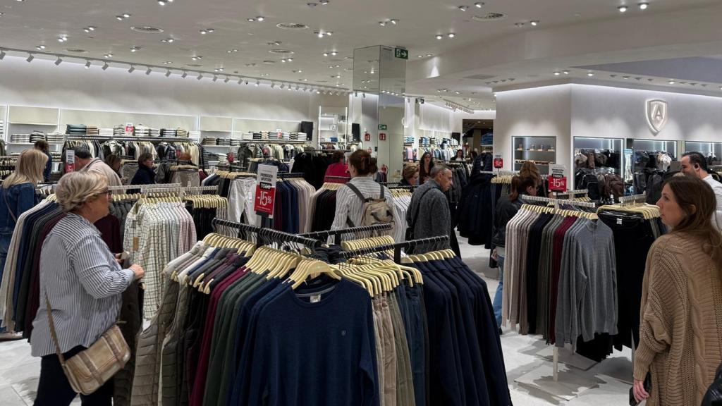 Nueva tienda de Álvaro Moreno en Zaragoza.