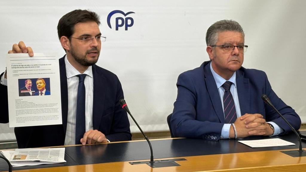Santiago Serrano y Juan Antonio Moreno Moya en rueda de prensa.