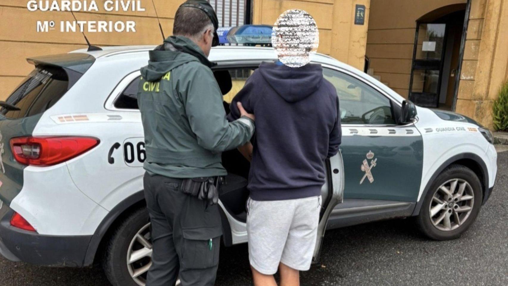 La Guardia Civil detiene a un hombre y a su hermana como autor y coautora de un supuesto delito de robo con violencia